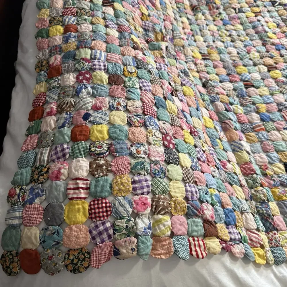 Antique Vintage Yo Yo Yoyo Circle Popcorn Handmade Sewn Quilt Coverlet 52”x84”